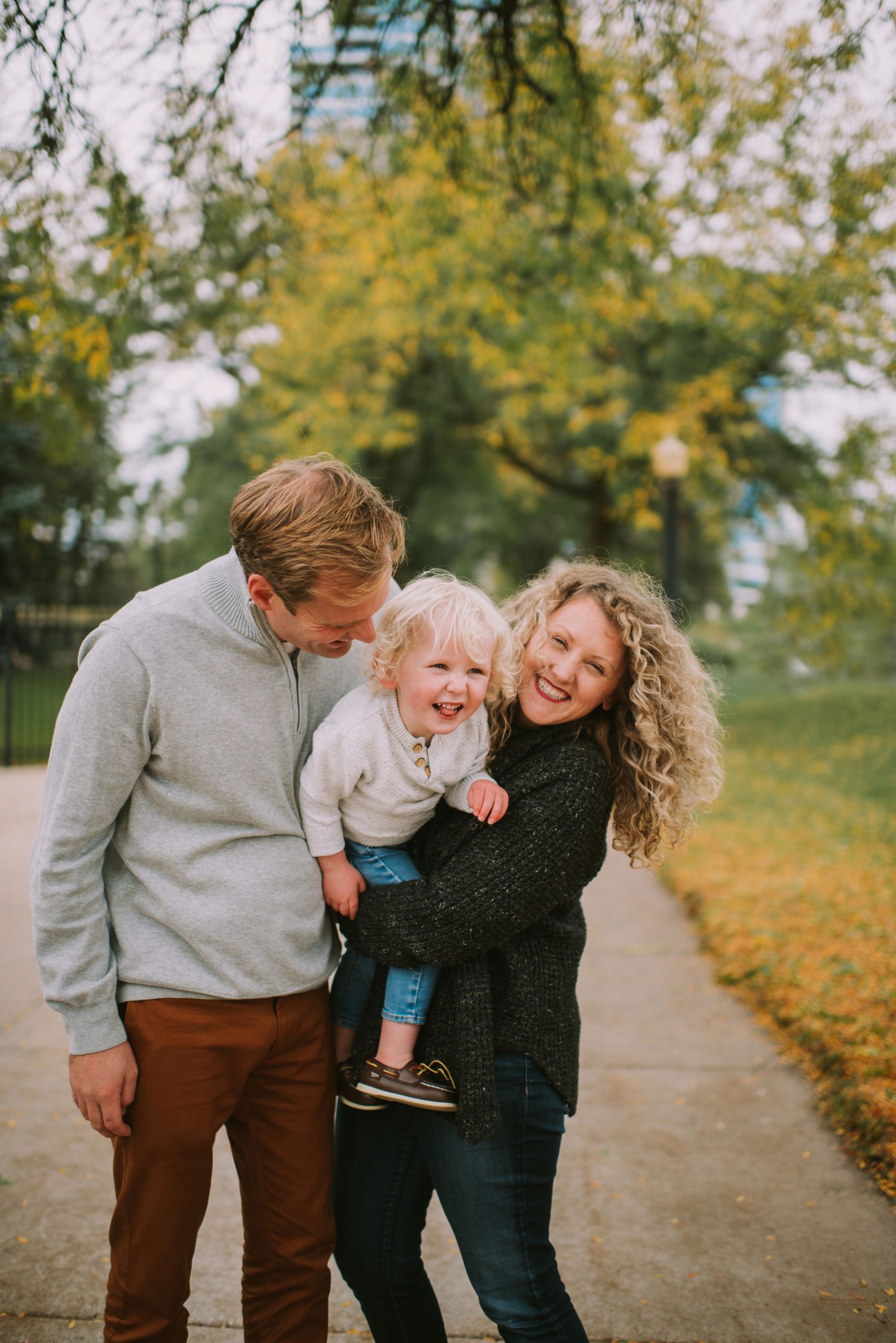 Fall Family Photos in Downtown Grand Rapids 
